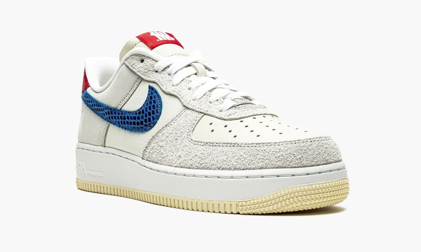 Nike AirForce 1 LOW Undefeated - 5 on it