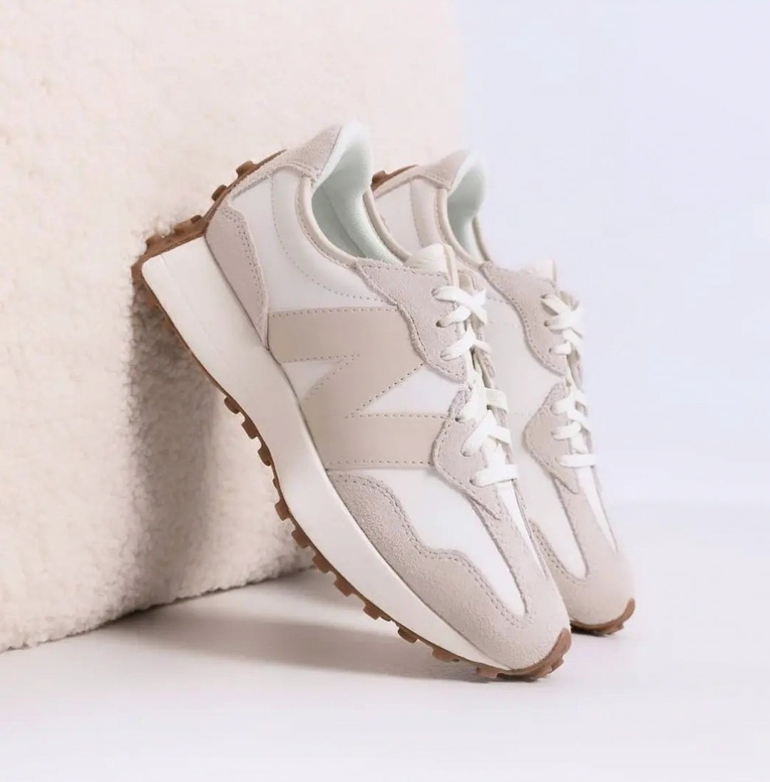 New Balance 327