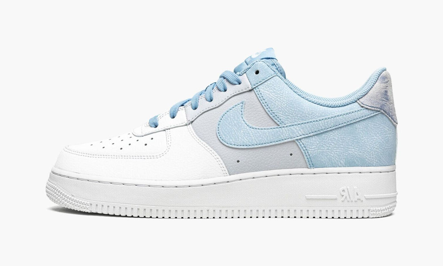 Nike AirForce 1 ‘07 LV8 Psychic Blue