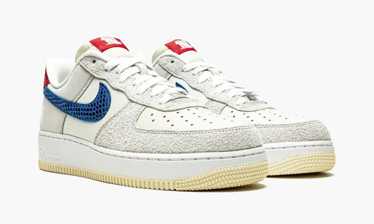 Nike AirForce 1 LOW Undefeated - 5 on it